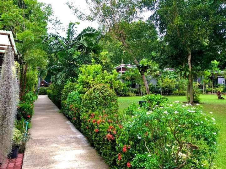 Pana Long Beach Resort - Sha Plus Koh Lanta Luaran gambar
